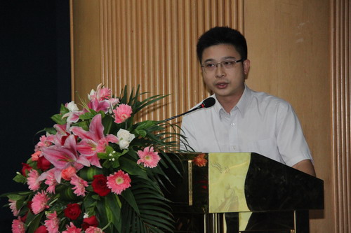 廣西華訊電子商務(wù)有限公司總經(jīng)理黃翎